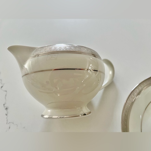 Mikasa Palatial Platinum Fine China Coffee/Tea Service for 8 - Picture 6 of 10